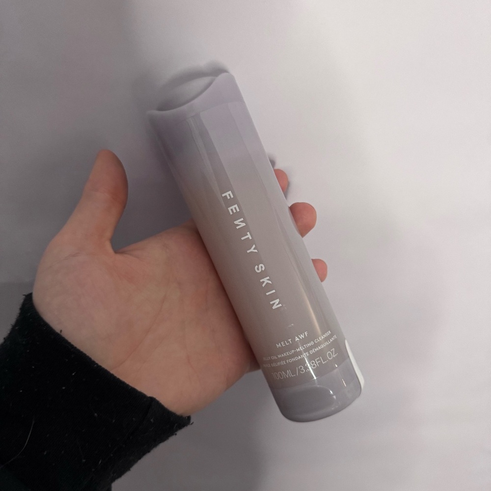 NWT Fenty Skin Melt-Awf